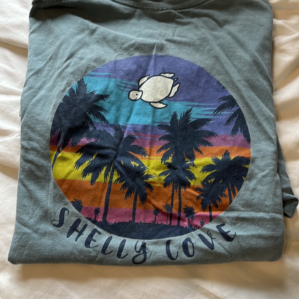 Shelly cove tee